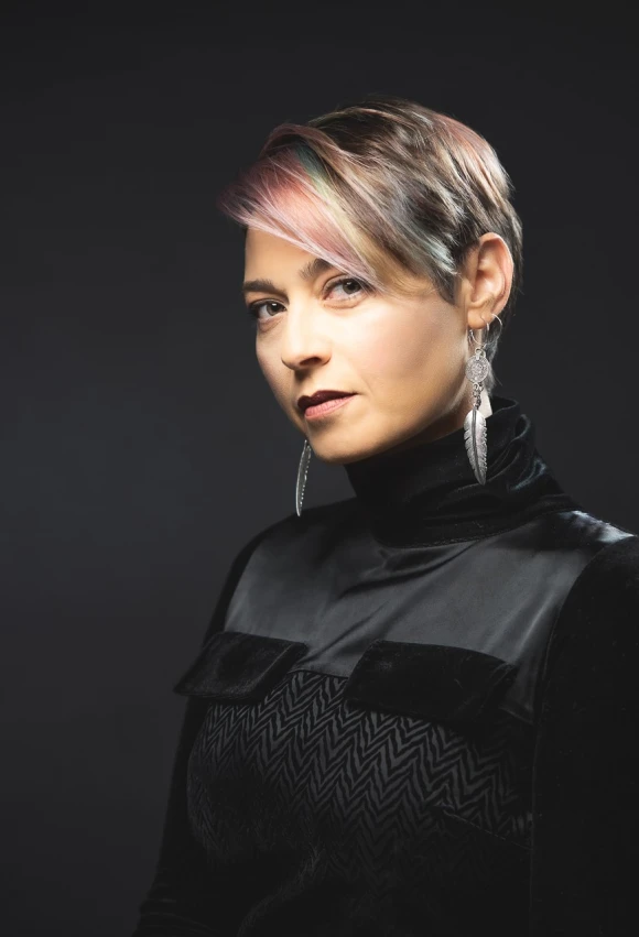 מירה אנוואר עווד - Mira Anwar Awad